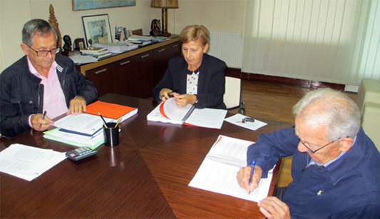 Acto de sinatura do novo contrato de limpeza viaria e servizos conexos Acto de sinatura do novo contrato de limpeza viaria e servizos conexos