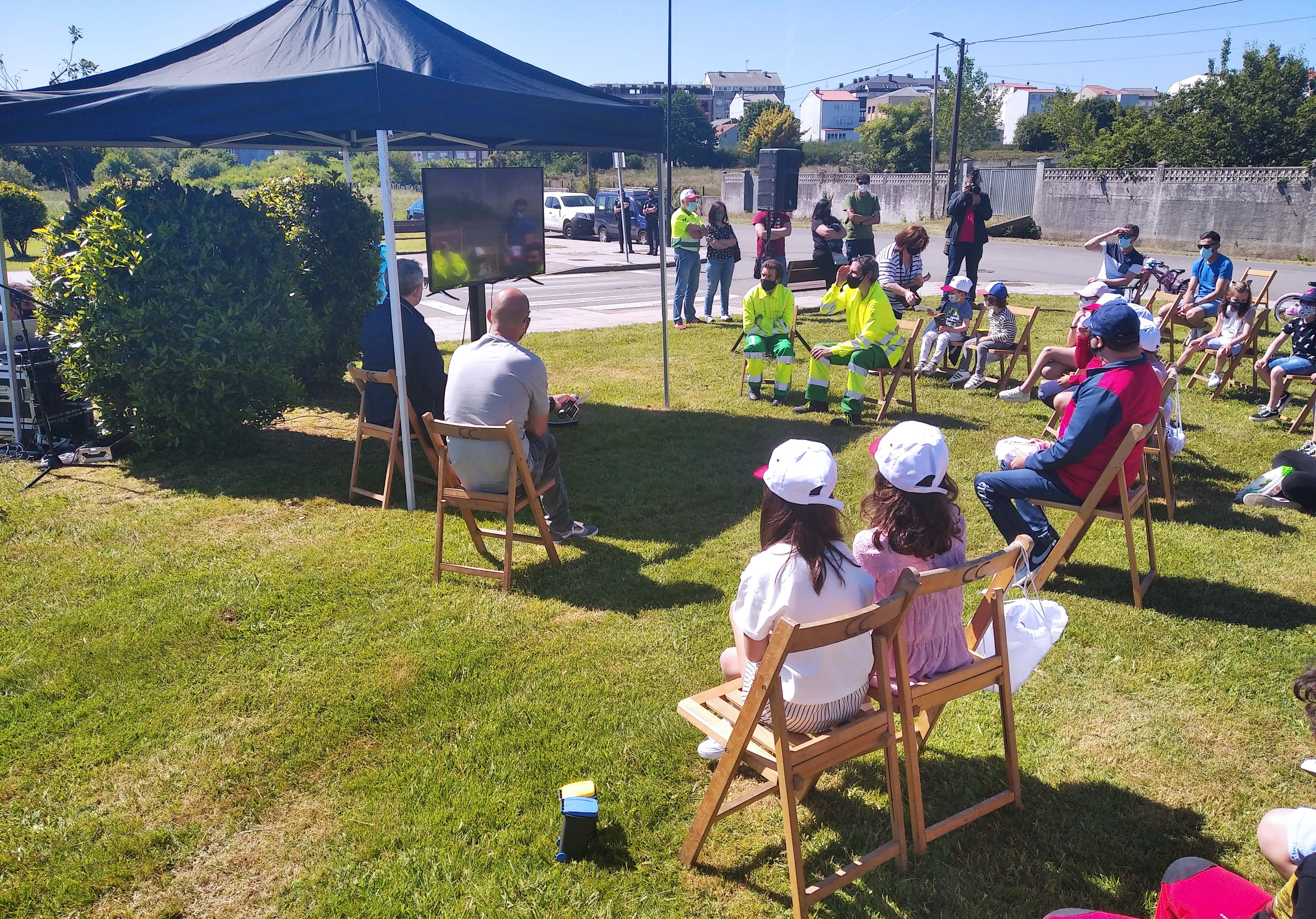 Presentación de la campaña medioambiental del Ayuntamiento de Carballo